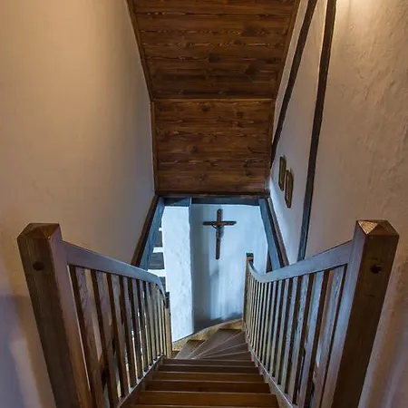 Kır Evi Unique Roubenka Melanka *